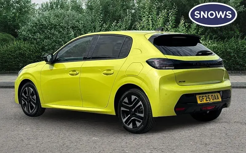Used Peugeot 208 Allure 101 HP (74 kW) 2025 Yellow Hatchback