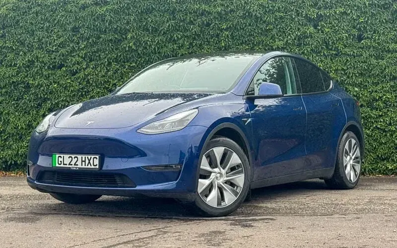 Used Tesla Model Y Long Range AWD 286 kW (389 HP) 2025 SUV