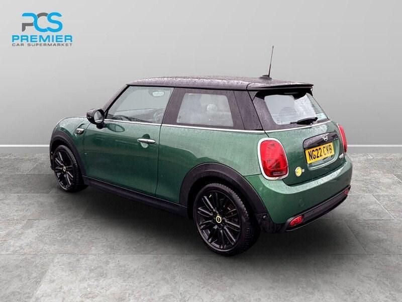 Used Mini Cooper SE Hatch 2022 British racing green iv Hatchback