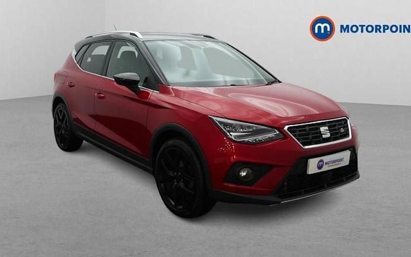 Red Used 2019 Seat Arona FR Sport SUV | £13,449 (Fair price) - Image 1/4