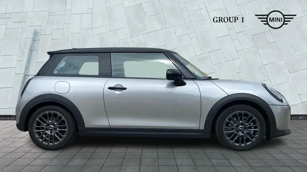 Used Mini Cooper S Hatch 201 HP (147 kW) 2024 Silver Hatchback