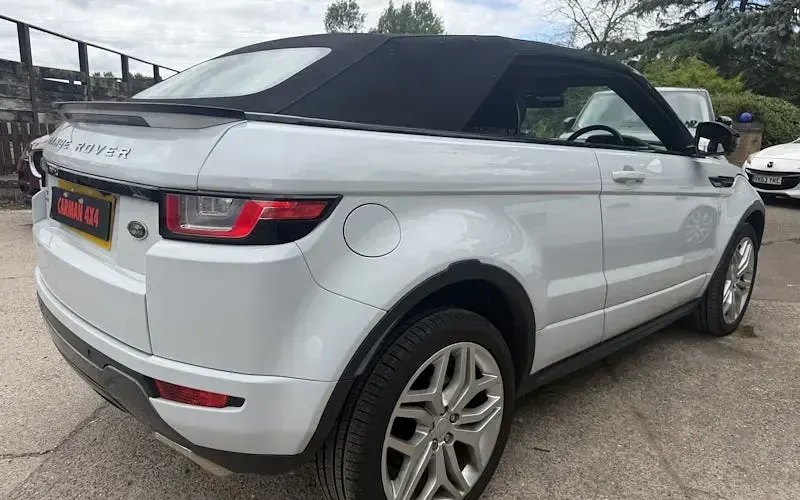 Used Land Rover Range Rover evoque HSE Dynamic 179 HP (131 kW) 2016 White Cabriolet