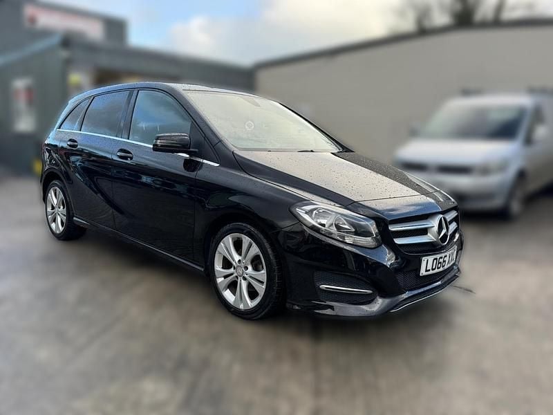 Used Mercedes B180 2016 Black MPV