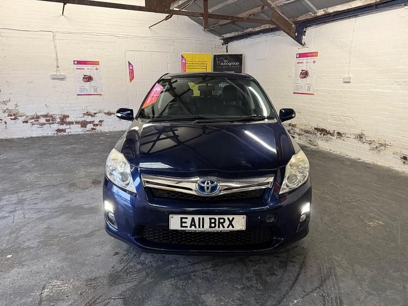 Used Toyota Auris Hybrid T4 2011 Blue Hatchback