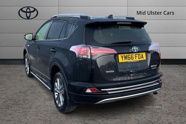 Used Toyota RAV4 197 HP (144 kW) 2016 Black SUV