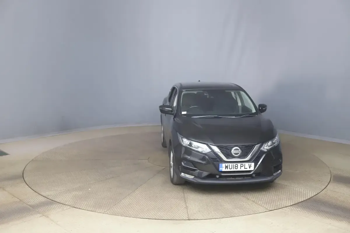 Used Nissan Qashqai Acenta 108 HP (79 kW) 2018 Black SUV