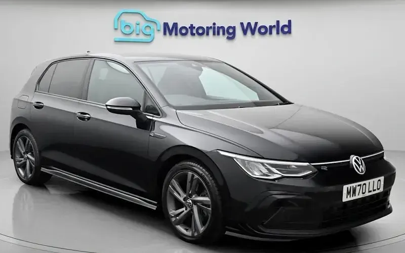 Used VW Golf VIII R-line 150 HP (110 kW) 2024 Hatchback
