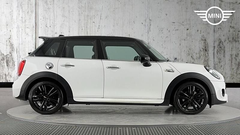 Used Mini Cooper S Hatch 189 HP (139 kW) 2018 White Hatchback