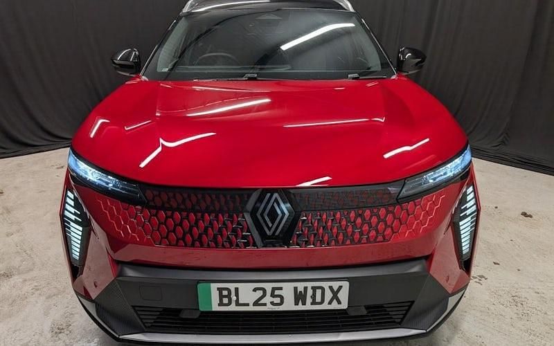 Used Renault Scenic E-Tech Techno 160 kW (218 HP) 2025 SUV