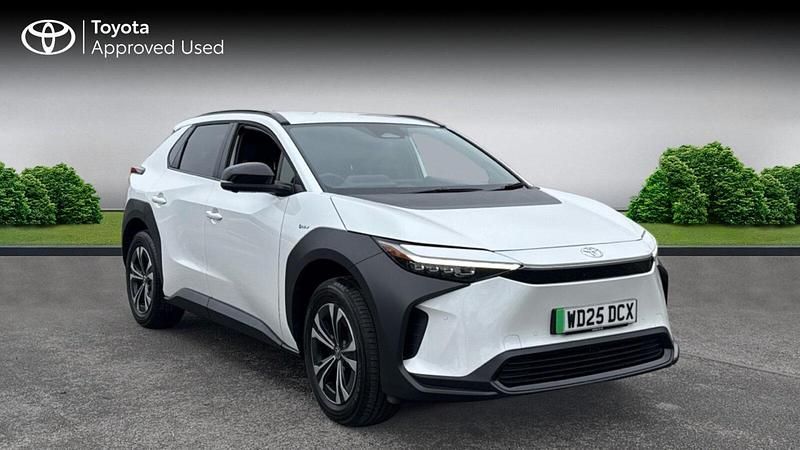 Used Toyota bZ4X 150 kW (204 HP) 2025 Platinum white pearl SUV