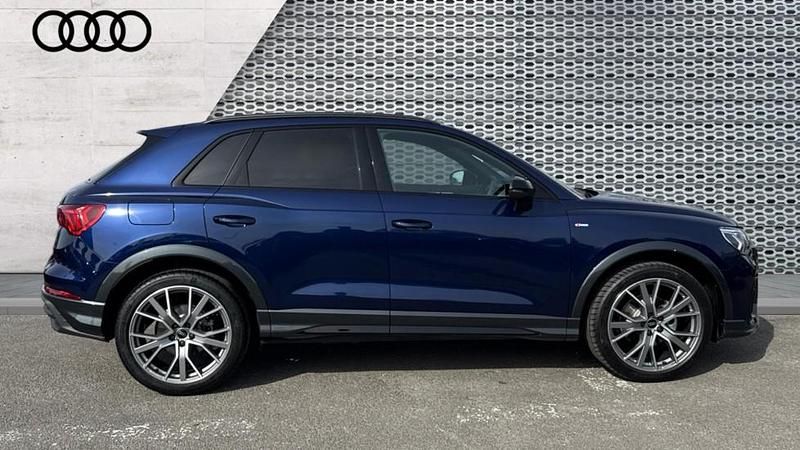 Nowe Audi Q3 Black Edition 150 KM (110 kW) 2025 Niebieski SUV