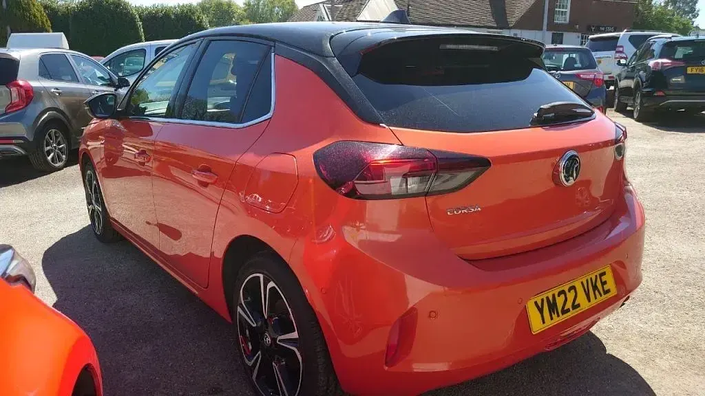 Second-hand Vauxhall Corsa Edition 2022 Portocaliu Hatchback