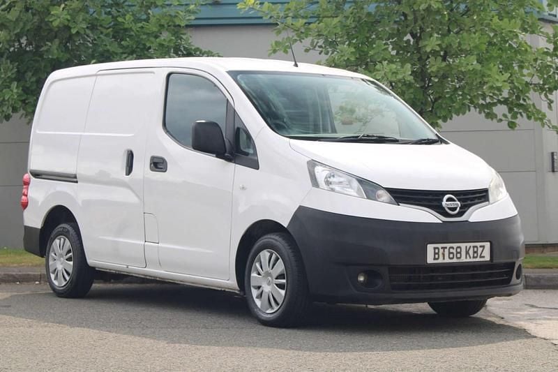 White Used 2018 Nissan NV200 Acenta Van | £6,345 (Fair price) - Image 1/4