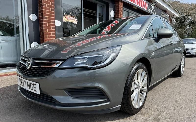 Used Vauxhall Astra 110 HP (80 kW) 2017 Grey Hatchback