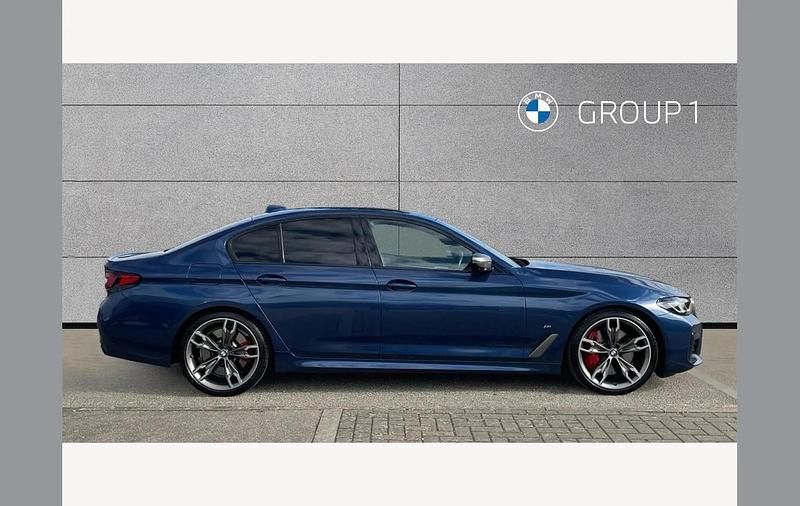 Used BMW M550 Shadowline 530 HP (389 kW) 2022 Blue Sedan