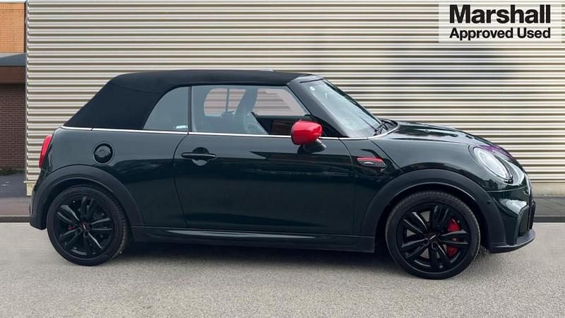 Used Mini John Cooper Works Premium 231 HP (169 kW) 2023 Green Hatchback