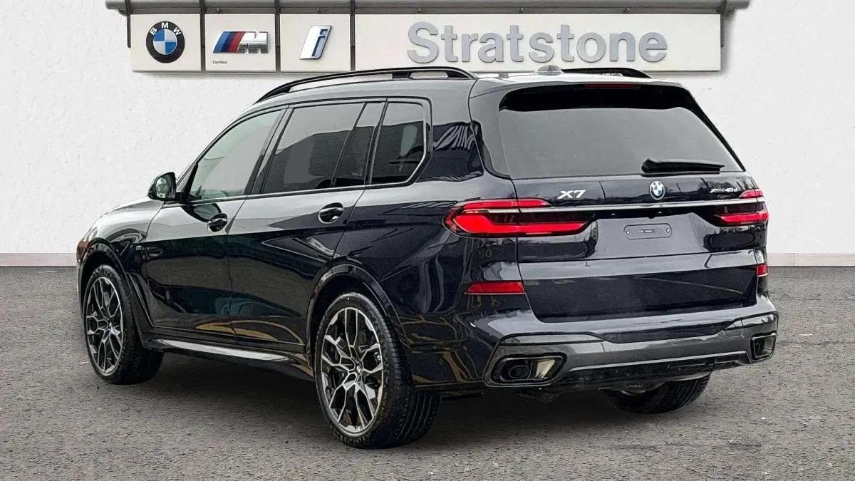 Used BMW X7 M Sport 347 HP (255 kW) 2026 Black SUV