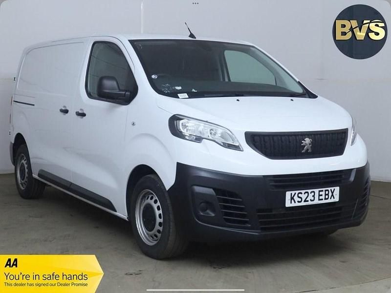 White Used 2023 Peugeot Expert Premium Van | £14,450 (Fair price) - Image 1/4