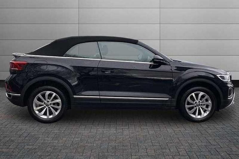 New VW T-Roc 148 HP (108 kW) 2025 SUV