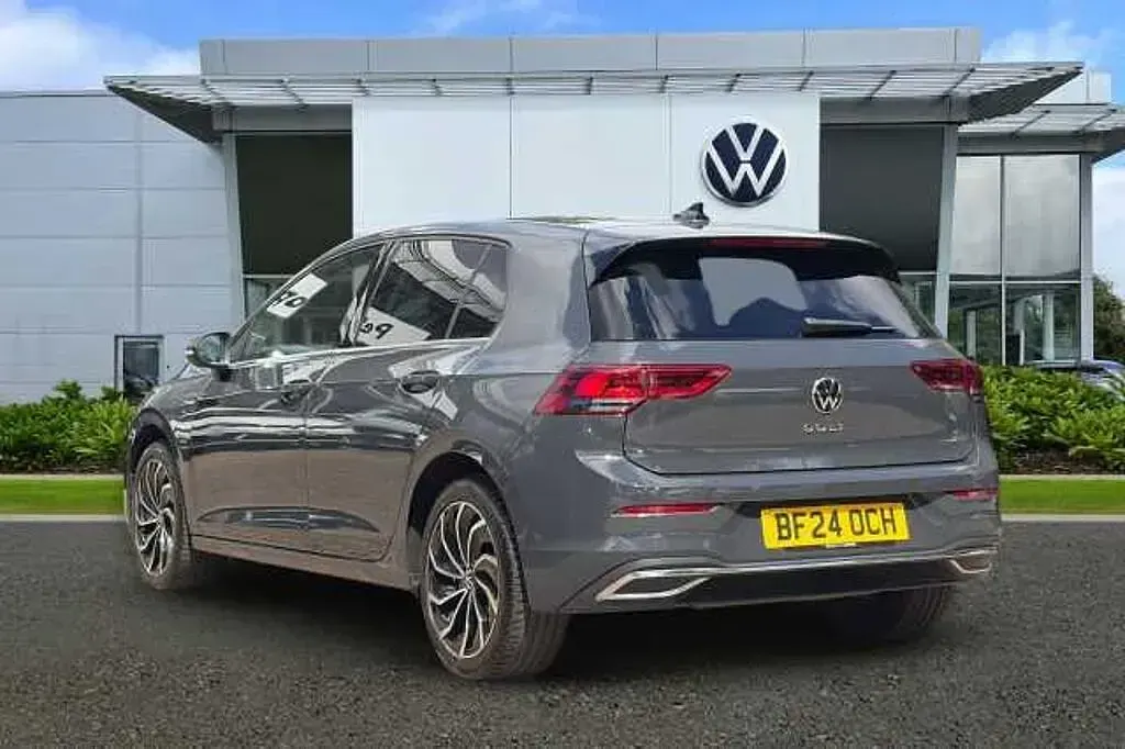 Used VW Golf VIII Style 130 HP (95 kW) 2024 Grey Hatchback