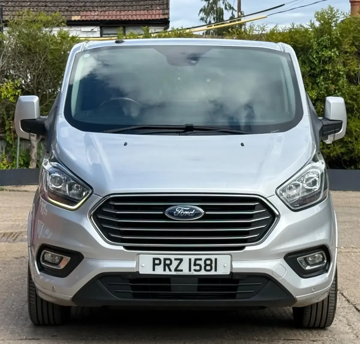 Used Ford Tourneo Custom Titanium 2019 Silver Van