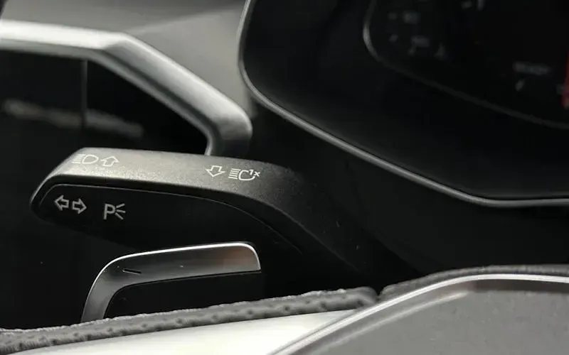 Used Audi A6 S-Line 204 HP (150 kW) 2019 Blue Estate