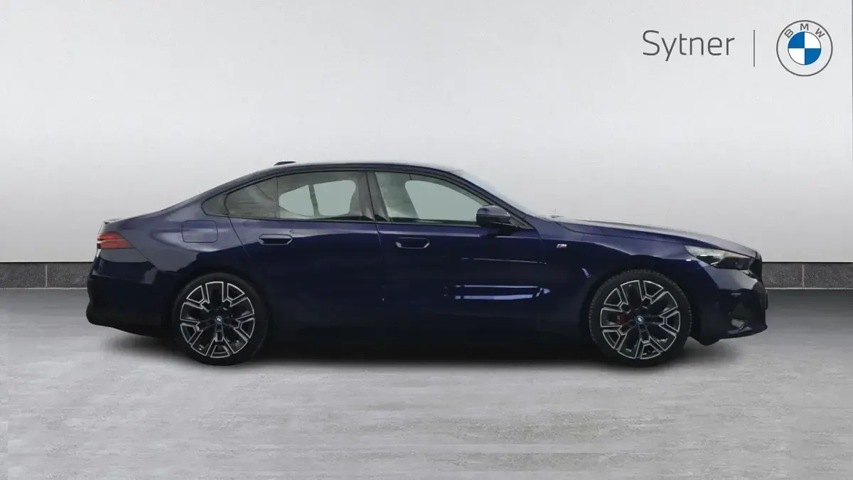 Used BMW i5 M Sport 246 kW (335 HP) 2023 Blue Sedan
