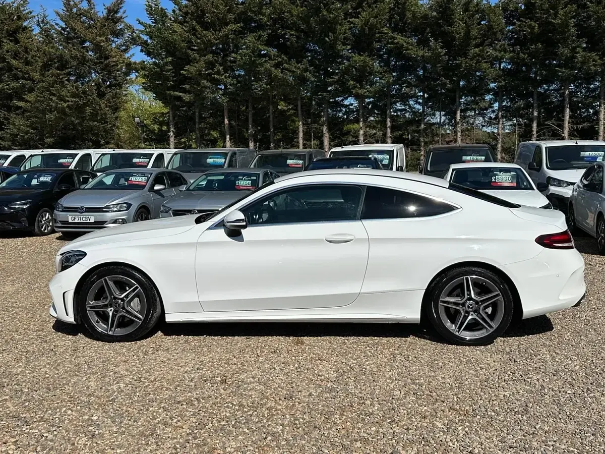Used Mercedes C200 AMG line 184 HP (135 kW) 2019 White Coupe