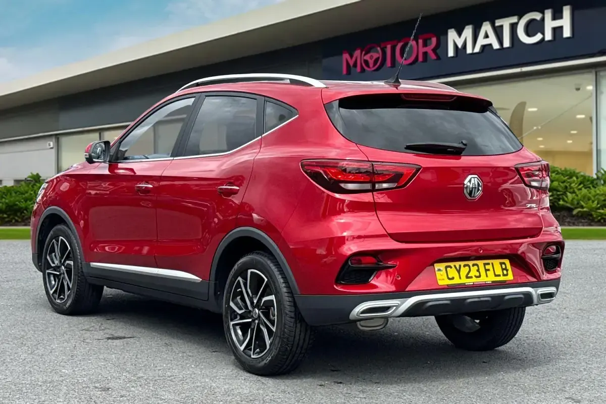 Used MG ZS Exclusive 111 HP (81 kW) 2023 Red SUV