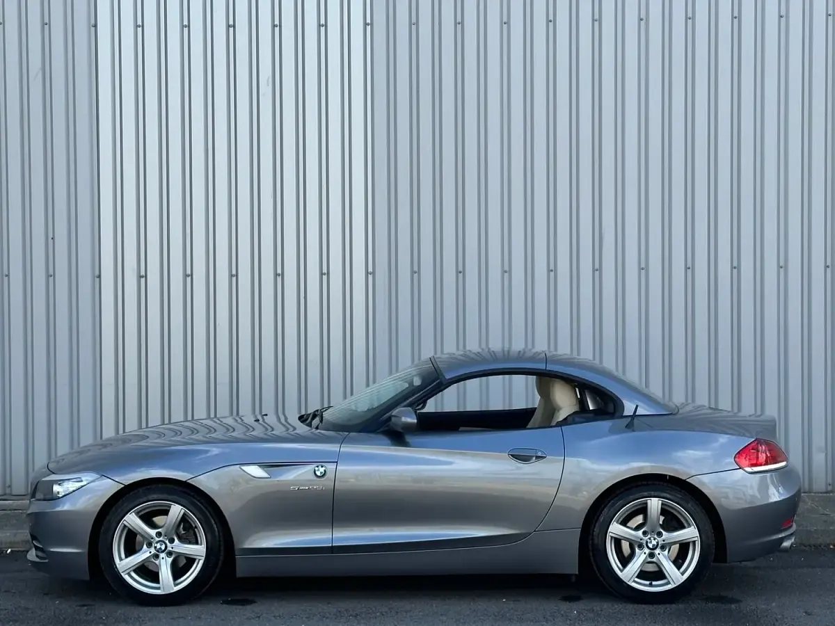 Used BMW Z4 Sport Line 204 HP (150 kW) 2010 Silver Cabriolet