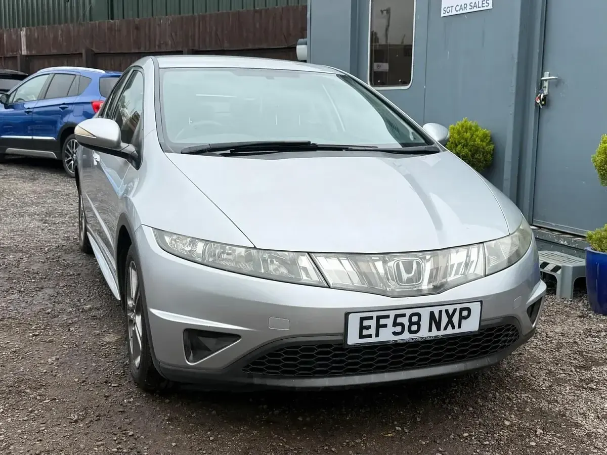 Used Honda Civic SE Plus 2009 Silver Hatchback