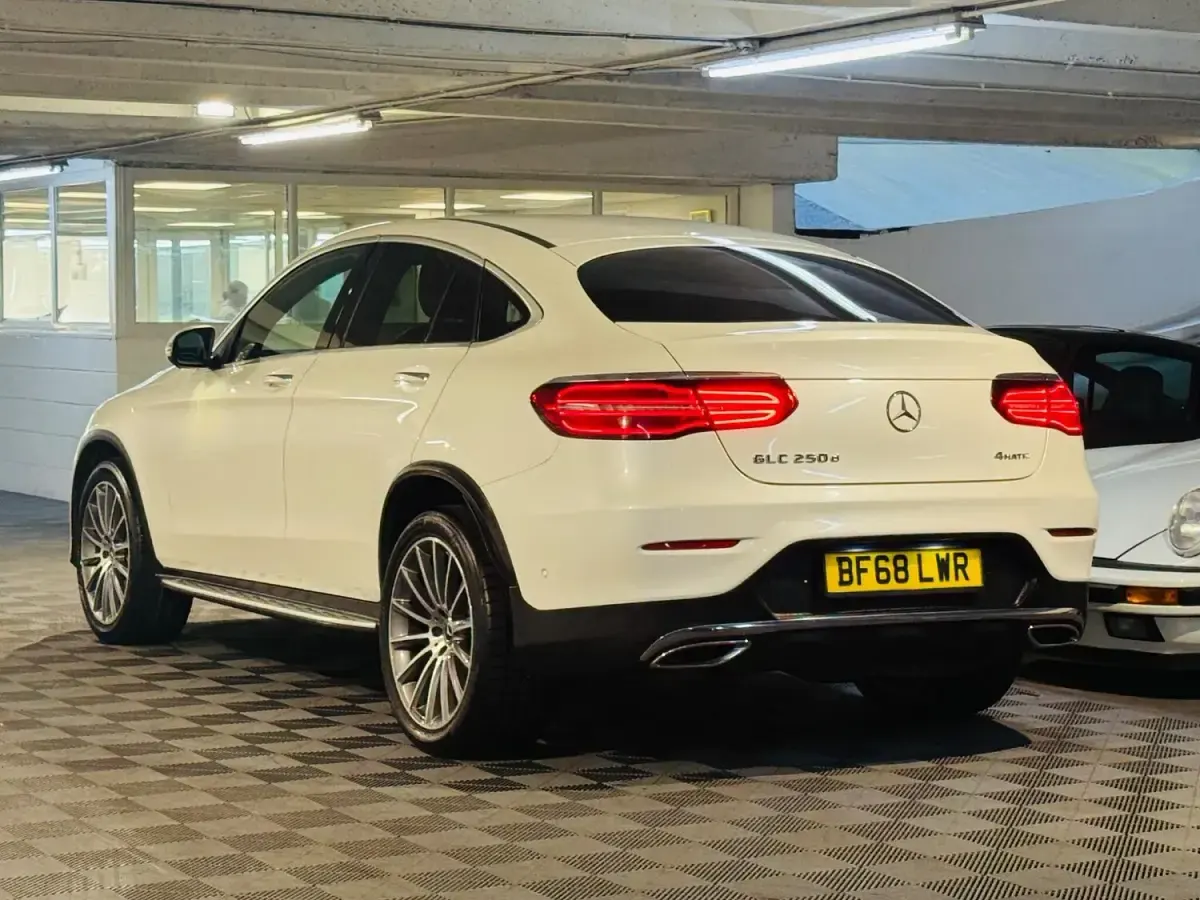 Used Mercedes GLC250 AMG Line Premium 2018 White SUV
