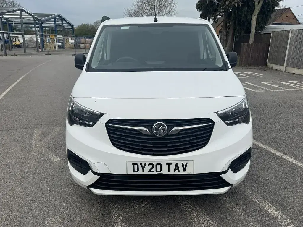 Used Vauxhall Combo Sportive 2020 White MPV