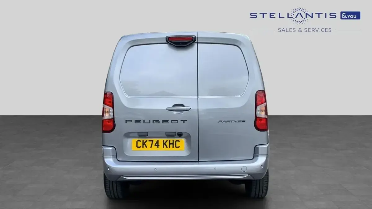 Used Peugeot Partner S 129 HP (94 kW) 2024 Grey MPV