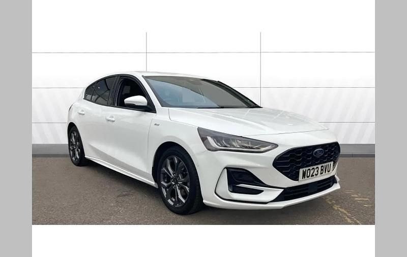 White Used 2023 Ford Focus ST-Line Hatchback | £14,772 (Fair price) - Image 1/4