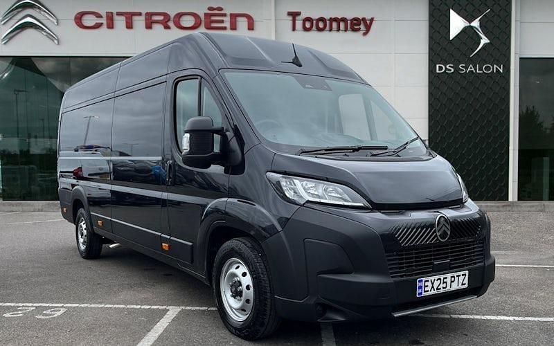 New 2025 Citroën Relay Van | £25,995 (Fair price) - Image 1/4