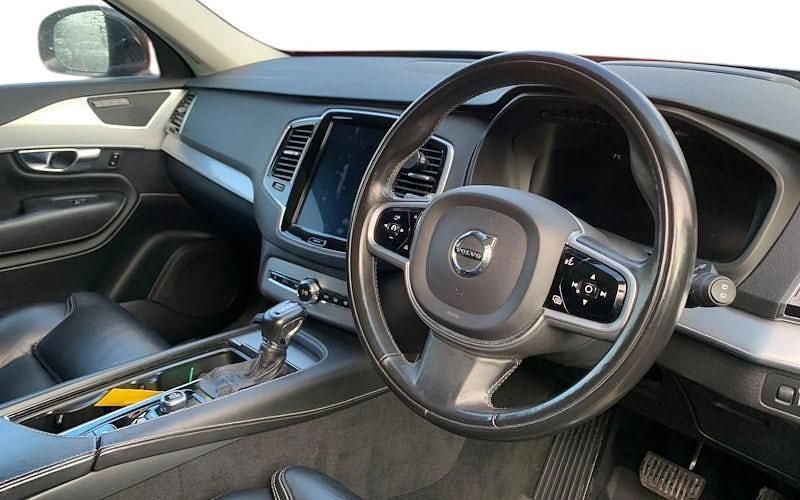 Used Volvo XC90 Momentum 235 HP (172 kW) 2018 Black SUV