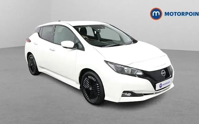 Used Nissan Leaf N-Connecta 110 kW (150 HP) 2025 Hatchback