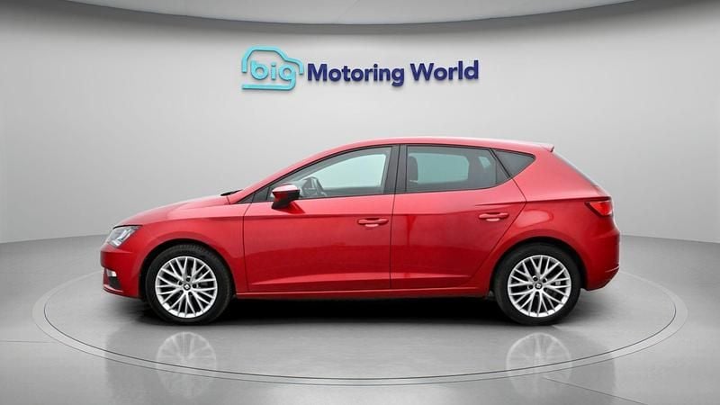 Used Seat Leon SE Dynamic 116 HP (85 kW) 2019 Hatchback