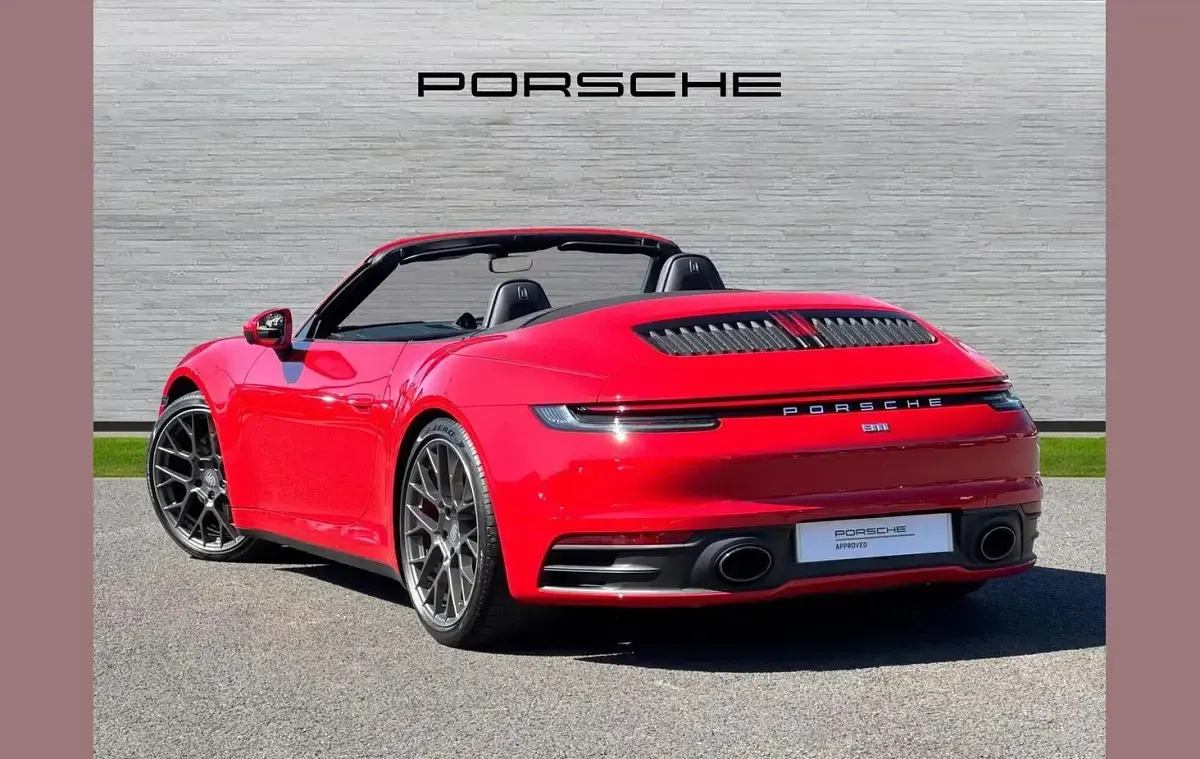 Used Porsche 911S 444 HP (326 kW) 2019 Red Cabriolet