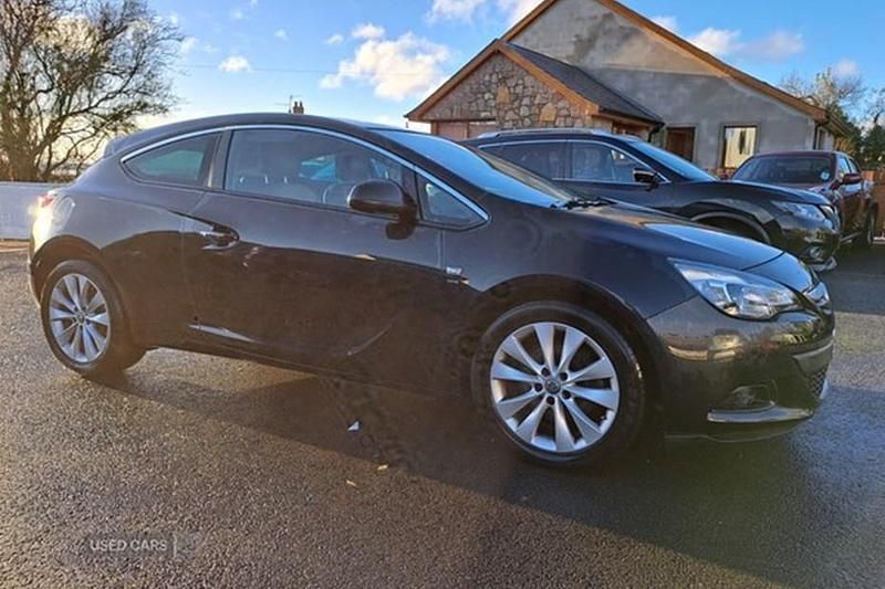 Used 2015 Vauxhall Astra GTC SRi Coupe | £3,495 (Fair price) - Image 1/1