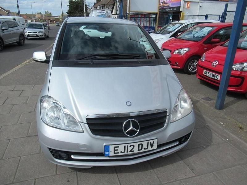 Used Mercedes A160 Classic 95 HP (69 kW) 2012 Silver Hatchback