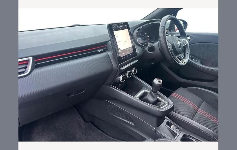 Used Renault Clio V RS Line 90 HP (66 kW) 2021 Silver Hatchback