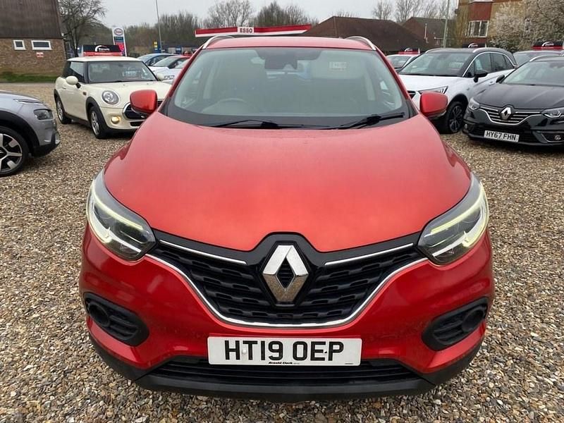 Usado Renault Kadjar Iconic 140 HP (102 kW) 2019 Vermelho SUV
