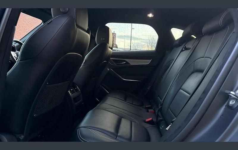 Used Jaguar F-Pace R-Dynamic 397 HP (291 kW) 2023 Blue SUV