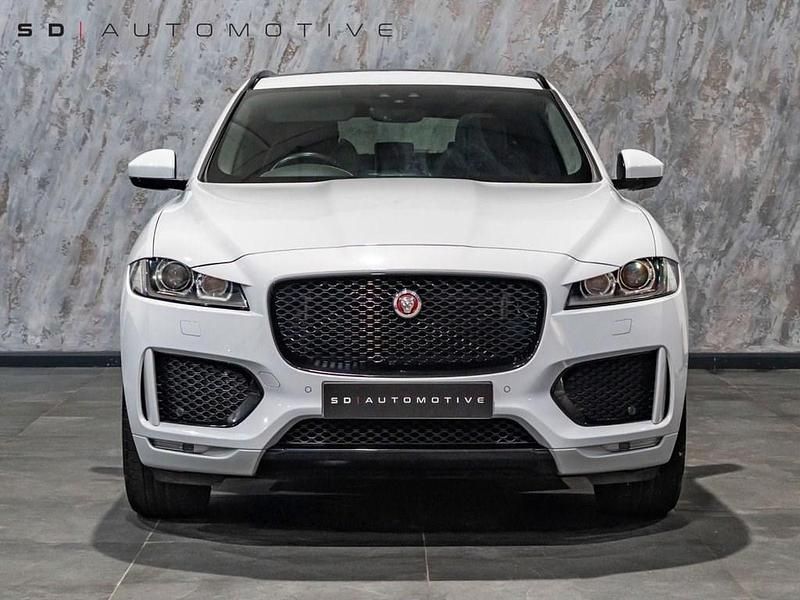 Second-hand Jaguar F-Pace Chequered Flag 180 CP (132 kW) 2019 Alb SUV