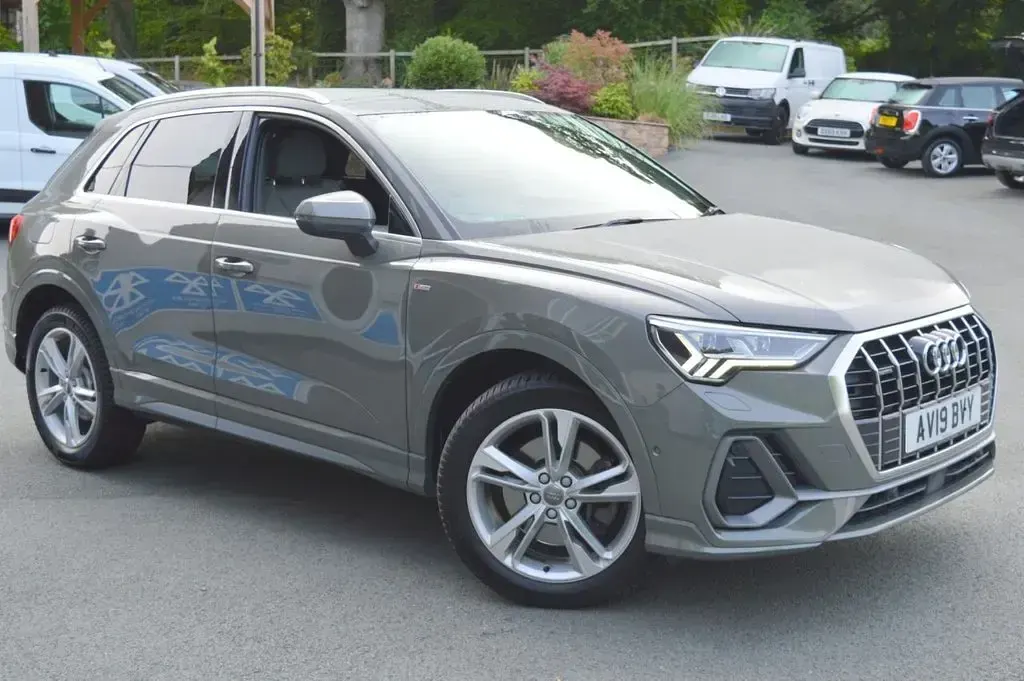Used Audi Q3 S-Line 190 HP (139 kW) 2019 Grey SUV