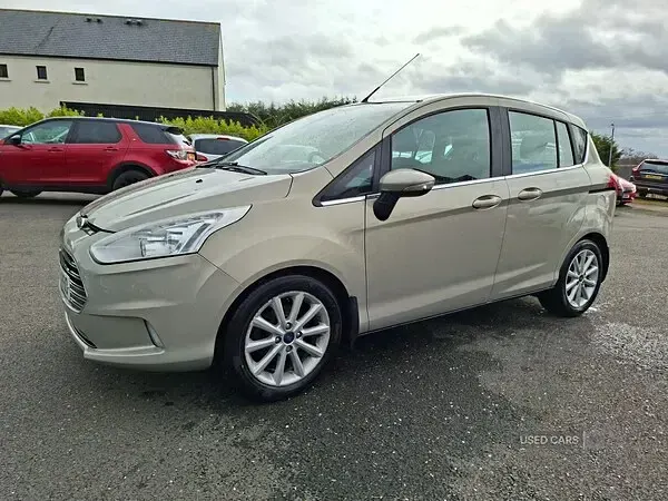 Used Ford B-MAX Titanium 100 HP (73 kW) 2015 Silver MPV