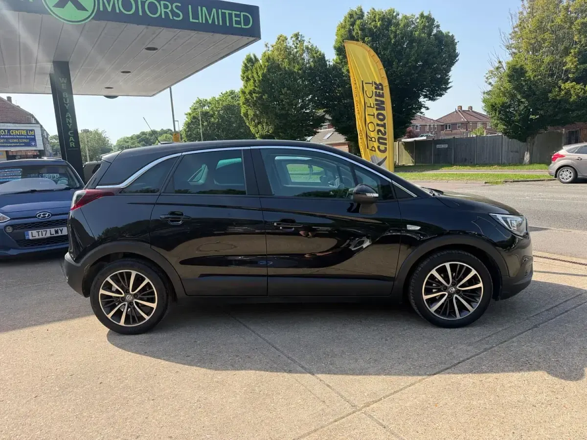 Used Vauxhall Crossland X Elite 2019 Black SUV