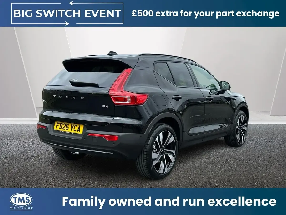 New Volvo XC40 Ultra 194 HP (142 kW) 2026 Black SUV